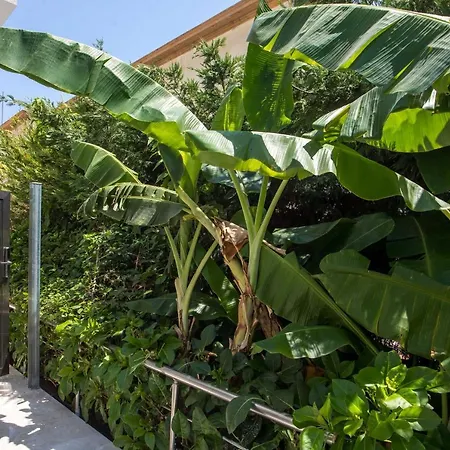 Rodi Luxury Apartament *